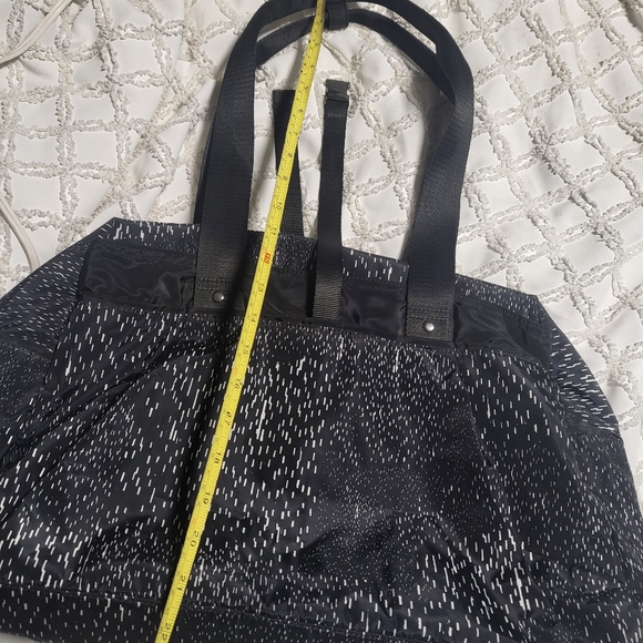 Fabletics shift bag - Picture 13 of 15